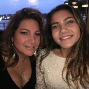 Meet your Posher, Rochelle